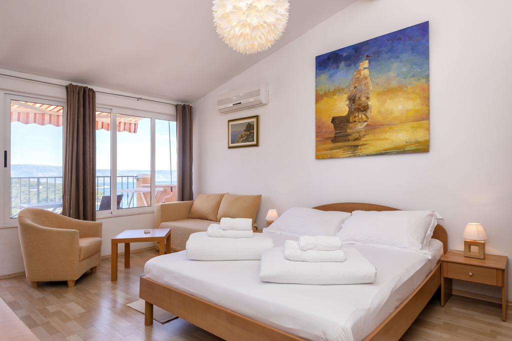 Big Blue Apartment Jelsa  Ngoại thất bức ảnh