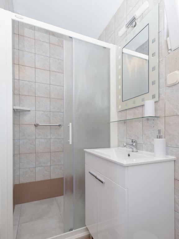 Big Blue Apartment Jelsa  Ngoại thất bức ảnh